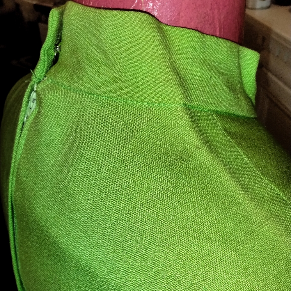 Vintage 1960s 1970s handmade lime green embroidered evening dress gown - Picture 7 of 10